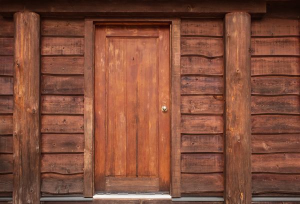 Log Cabin Siding Installation in Saint Charles