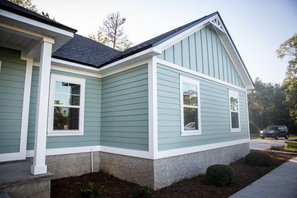 Board Siding Repair in Saint Charles